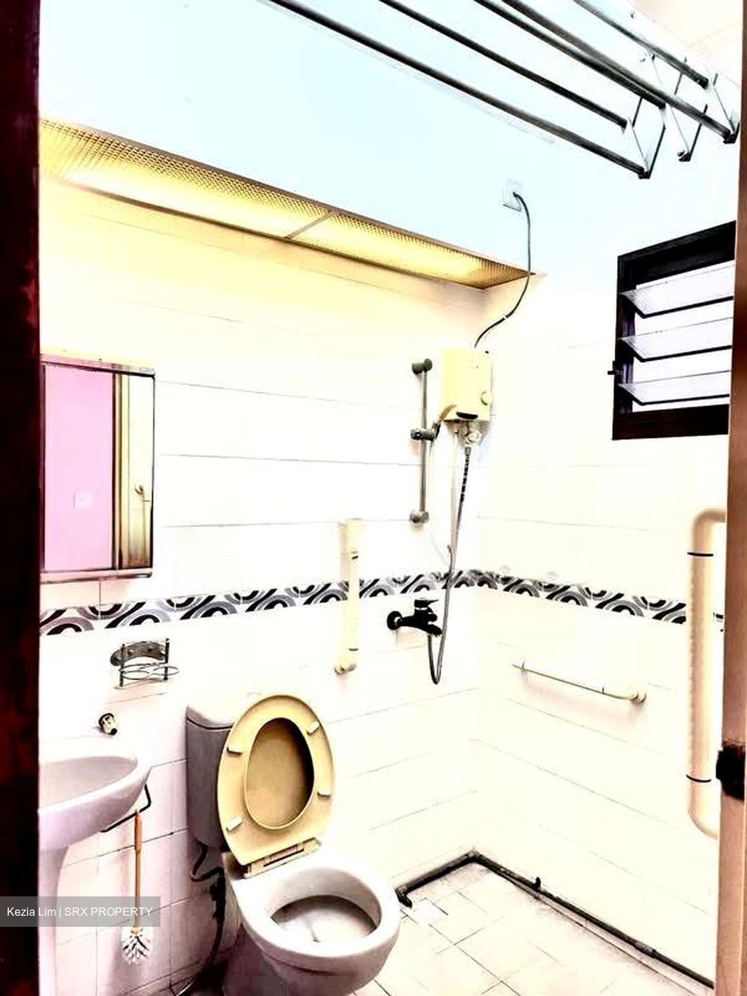 Blk 26D Membina Court (Bukit Merah), HDB 3 Rooms #585351031